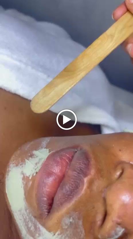 Démonstration d'un soin du visage